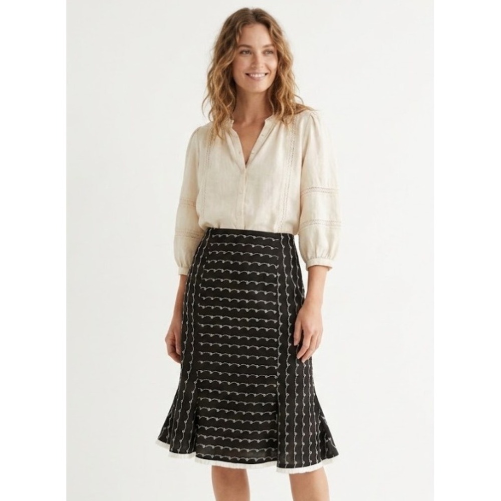 Silkland Black White Embroidered‎ 100% Linen Side Zip Skirt size 10 Preppy Artsy